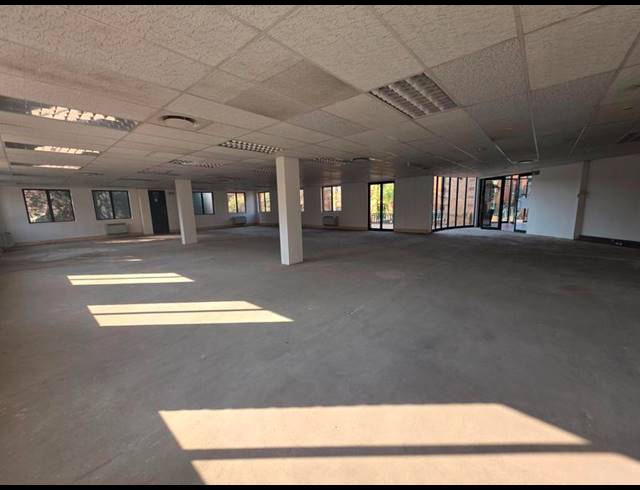 BUSINESS PROPERTY TO RENT IN MENLYN